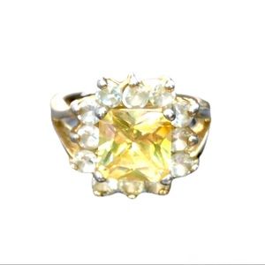 Citrine Diva Gold & Silver Vintage Ring ✨